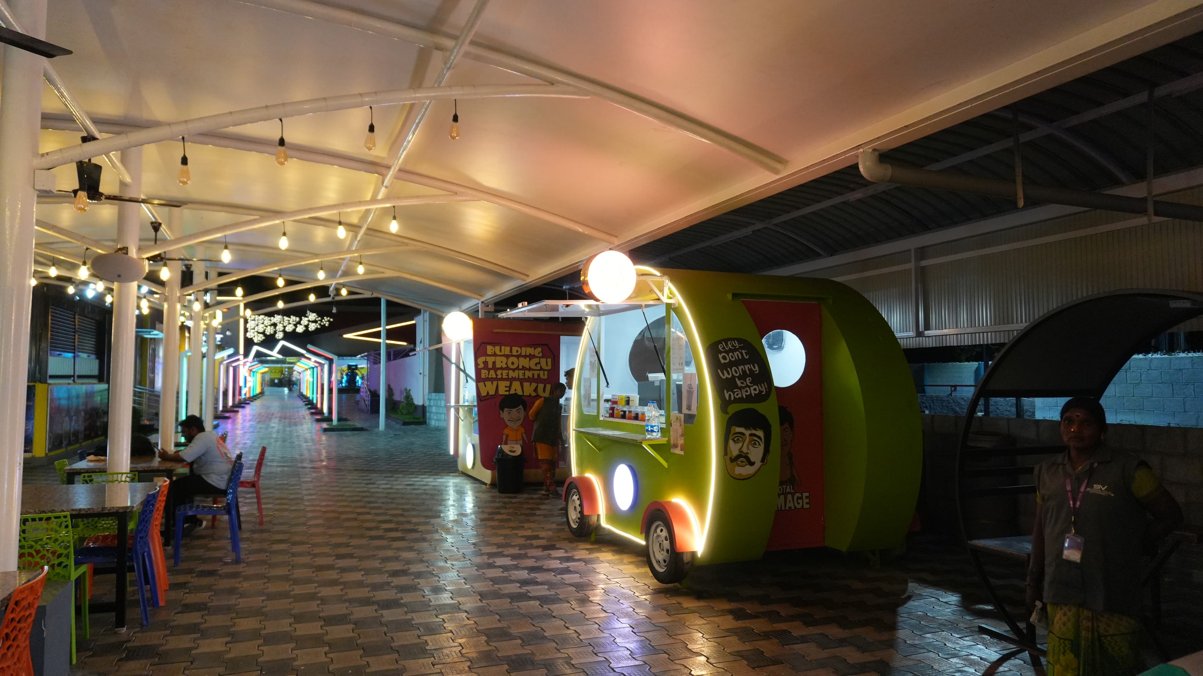 Food court delight 4