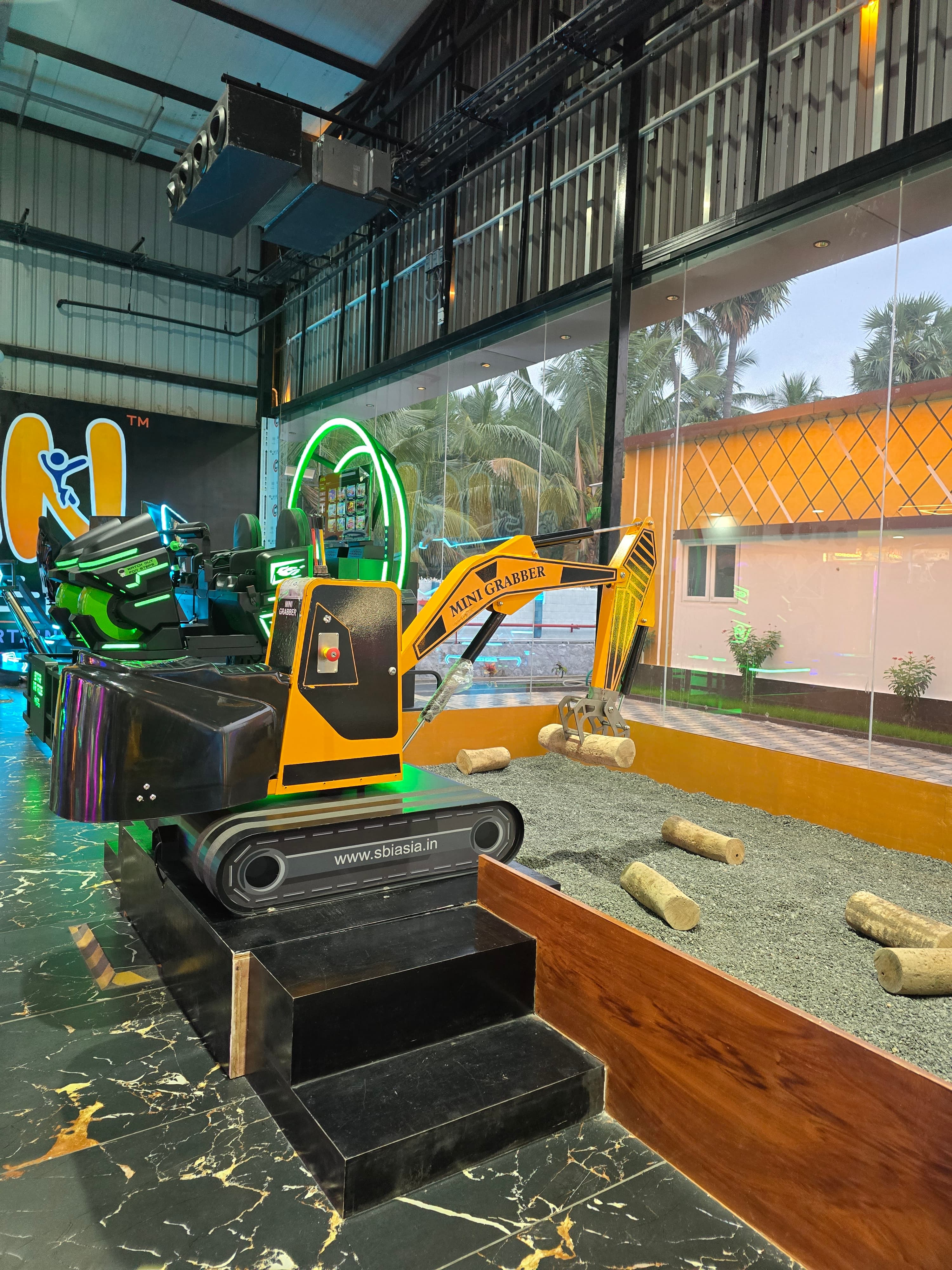 Mini JCB – Working Model highlight visual