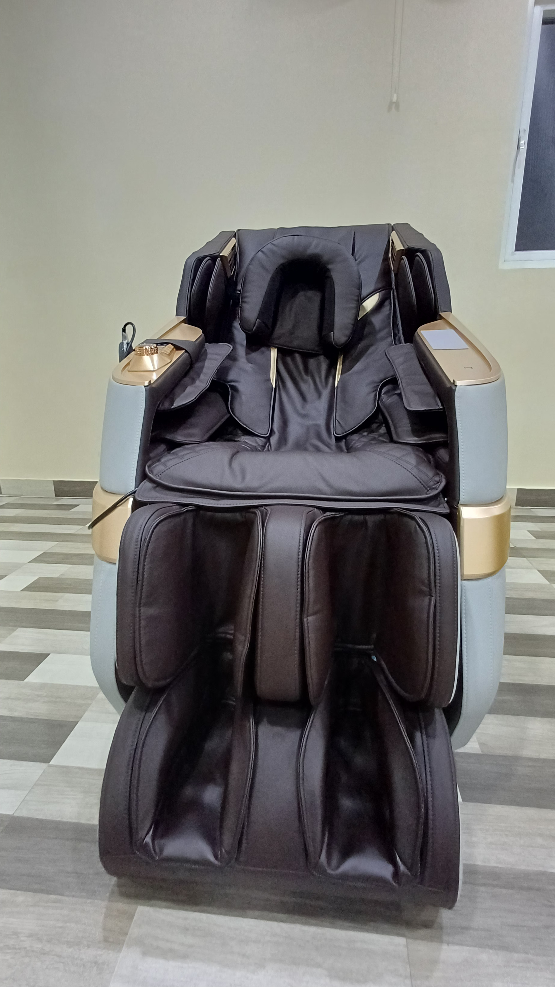 Massage Chair (Full Body)